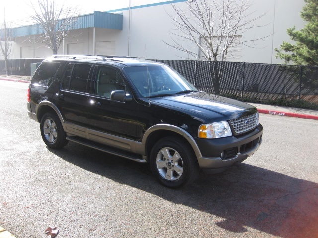 2003 Ford Explorer Eddie Bauer   - Photo 8 - Portland, OR 97217