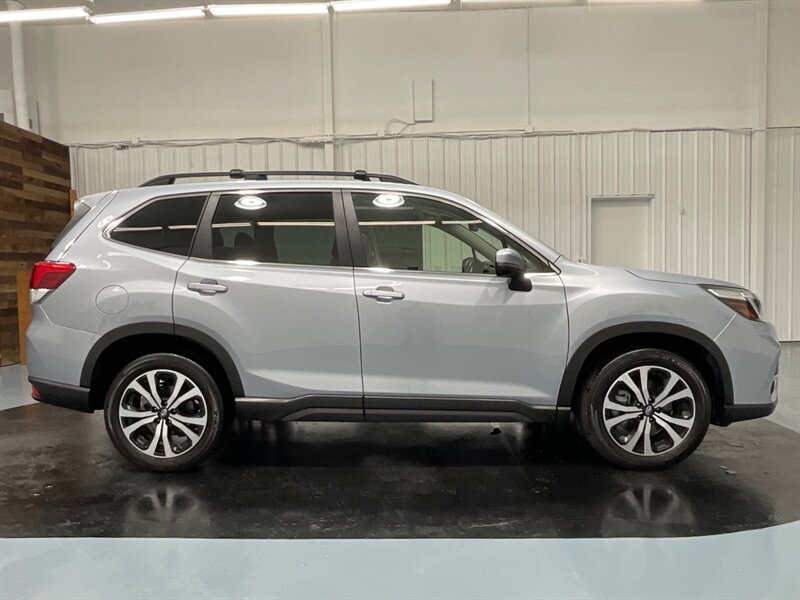 2020 Subaru Forester Limited Sport Utility AWD /1-OWNER / 12,000 MILES  / 1-OWNER - Photo 4 - Gladstone, OR 97027