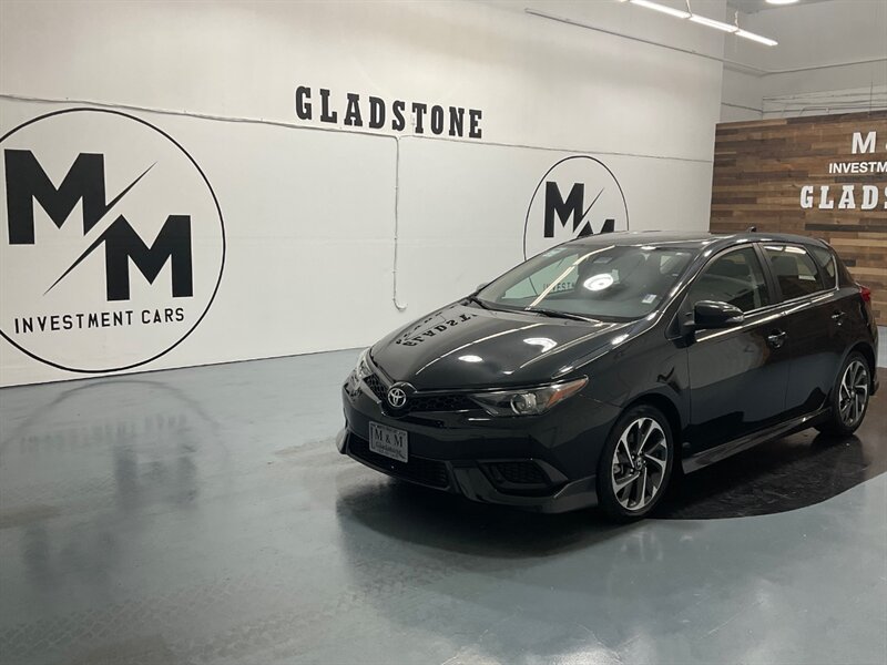 2017 Toyota Corolla iM Hatchback / 1.8L 4Cyl /Backup Camera/ Automatic  / ONLY 55,000 MILES - Photo 5 - Gladstone, OR 97027