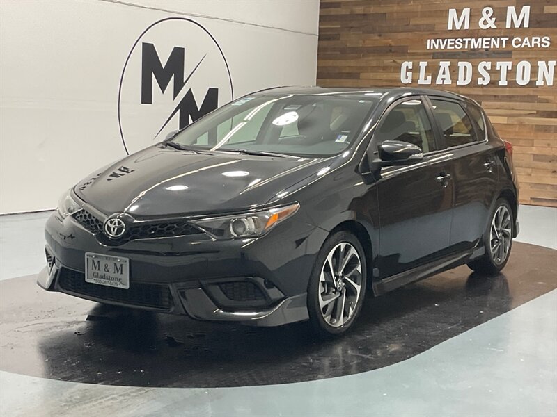 2017 Toyota Corolla iM Hatchback / 1.8L 4Cyl /Backup Camera/ Automatic  / ONLY 55,000 MILES - Photo 1 - Gladstone, OR 97027