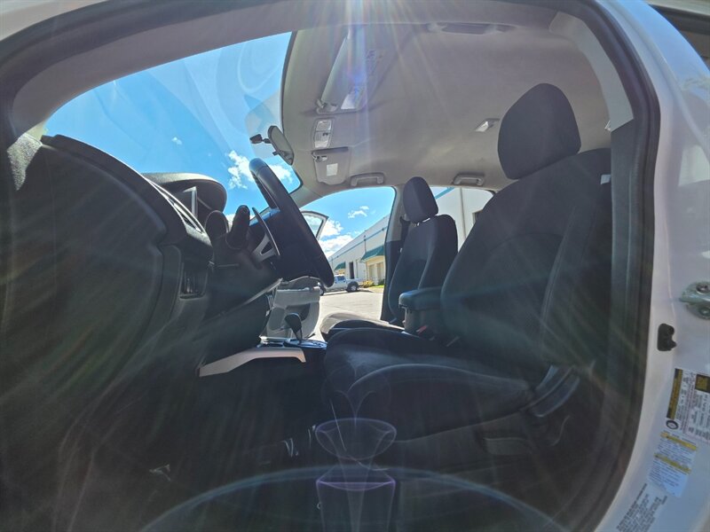 2013 Mitsubishi Outlander Sport ES 2WD 4-Cyl , 2.0L / PADDLE SHIFTS / Fresh Trade / Excellent Condition - Photo 13 - Portland, OR 97217