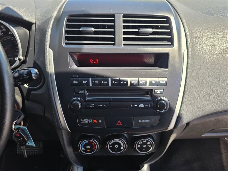 2013 Mitsubishi Outlander Sport ES 2WD 4-Cyl , 2.0L / PADDLE SHIFTS / Fresh Trade / Excellent Condition - Photo 18 - Portland, OR 97217