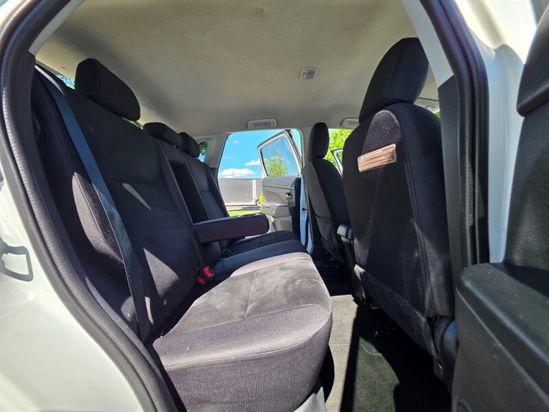 2013 Mitsubishi Outlander Sport ES 2WD 4-Cyl , 2.0L / PADDLE SHIFTS / Fresh Trade / Excellent Condition - Photo 16 - Portland, OR 97217