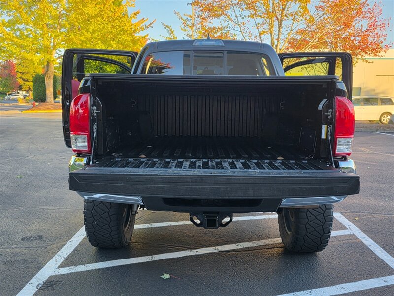 2016 Toyota Tacoma DOUBLE CAB 4X4 V6 3.5L / LOCAL TRUCK / LIFTED !! - Photo 20 - Portland, OR 97217