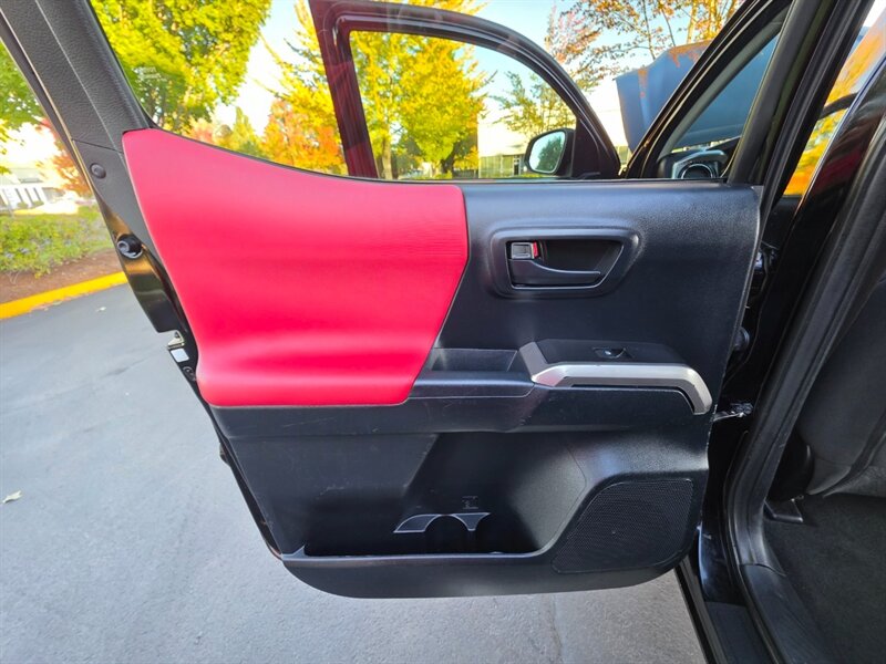 2016 Toyota Tacoma DOUBLE CAB 4X4 V6 3.5L / LOCAL TRUCK / LIFTED !! - Photo 44 - Portland, OR 97217