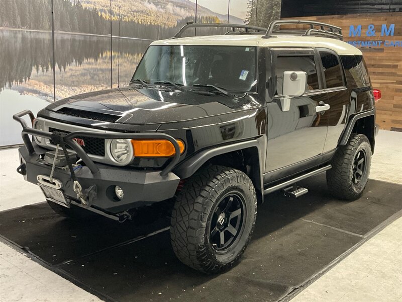 2010 Toyota FJ Cruiser  / LOCAL SUV / RUST FREE / Backup Camera / E-LOCKER - Photo 1 - Gladstone, OR 97027