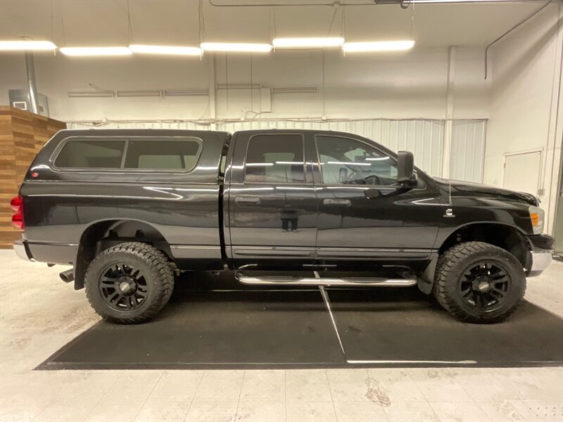 2007 Dodge Ram 2500 SLT Quad Cab 4X4 / 6.7L DIESEL /1-OWNER / 90K MILE  / LOCAL TRUCK / RUST FREE / LEVELED w. 33 " TIRES & 18 " WHEELS - Photo 4 - Gladstone, OR 97027