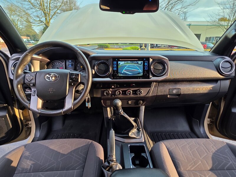 2017 Toyota Tacoma 6-SPEED V6 TRD / DIFF LOCK / BF GOODRICH / LIFTED / METHOD WHEELS / MATCHING CANOPY / MANUAL TRANSMISSION - Photo 17 - Portland, OR 97217