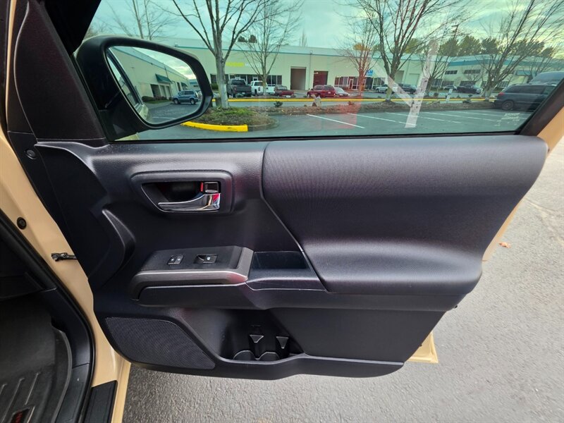 2017 Toyota Tacoma 6-SPEED V6 TRD / DIFF LOCK / BF GOODRICH / LIFTED / METHOD WHEELS / MATCHING CANOPY / MANUAL TRANSMISSION - Photo 44 - Portland, OR 97217