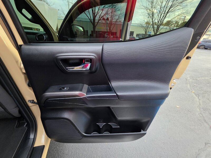 2017 Toyota Tacoma 6-SPEED V6 TRD / DIFF LOCK / BF GOODRICH / LIFTED / METHOD WHEELS / MATCHING CANOPY / MANUAL TRANSMISSION - Photo 45 - Portland, OR 97217