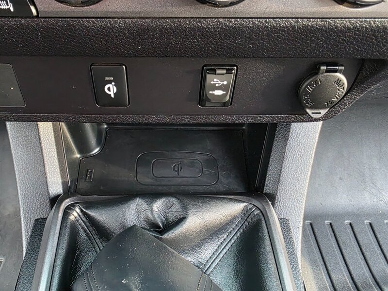 2017 Toyota Tacoma 6-SPEED V6 TRD / DIFF LOCK / BF GOODRICH / LIFTED / METHOD WHEELS / MATCHING CANOPY / MANUAL TRANSMISSION - Photo 40 - Portland, OR 97217