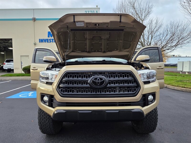 2017 Toyota Tacoma 6-SPEED V6 TRD / DIFF LOCK / BF GOODRICH / LIFTED / METHOD WHEELS / MATCHING CANOPY / MANUAL TRANSMISSION - Photo 29 - Portland, OR 97217