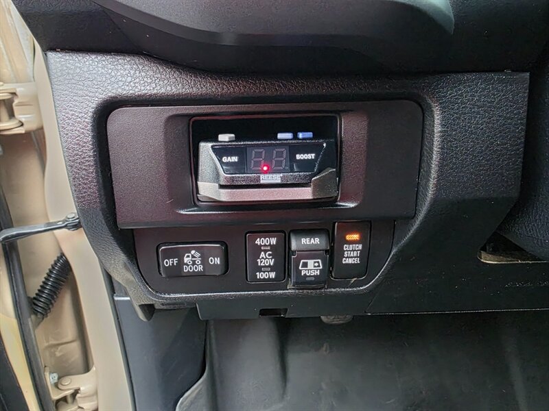 2017 Toyota Tacoma 6-SPEED V6 TRD / DIFF LOCK / BF GOODRICH / LIFTED / METHOD WHEELS / MATCHING CANOPY / MANUAL TRANSMISSION - Photo 20 - Portland, OR 97217