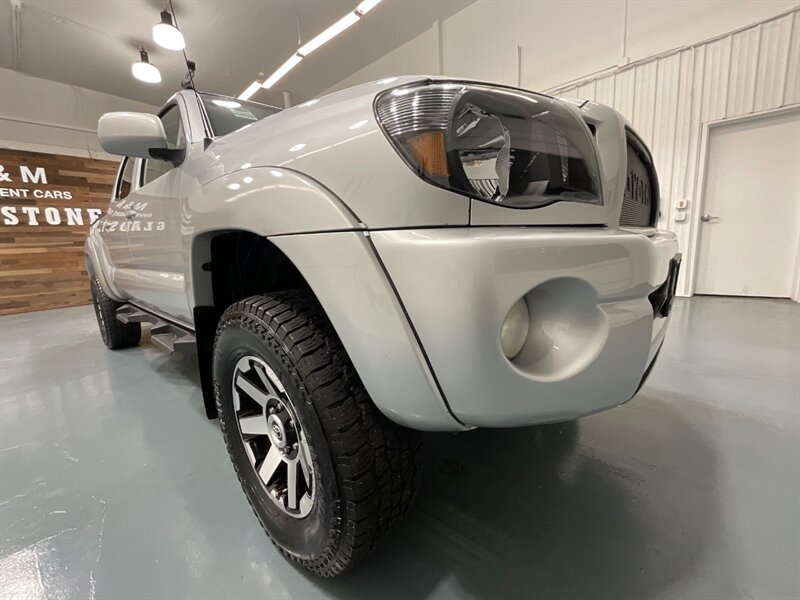 2007 Toyota Tacoma V6 SR5  Double Cab 4X4 / 4.0L V6 / TRD SPORT Pkg  / ZERO RUST - Photo 31 - Gladstone, OR 97027