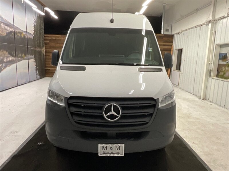 2020 Mercedes-Benz Sprinter 2500 CARGO VAN / 3.0L V6 DIESEL / 1,700 MILES  / HIGH ROOF w. 144 " WB / LIKE NEW - Photo 5 - Gladstone, OR 97027