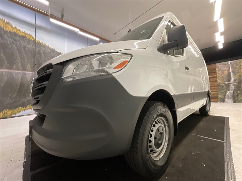 2020 Mercedes-Benz Sprinter 2500 CARGO VAN / 3.0L V6 DIESEL / 1,700 MILES  / HIGH ROOF w. 144 " WB / LIKE NEW - Photo 29 - Gladstone, OR 97027