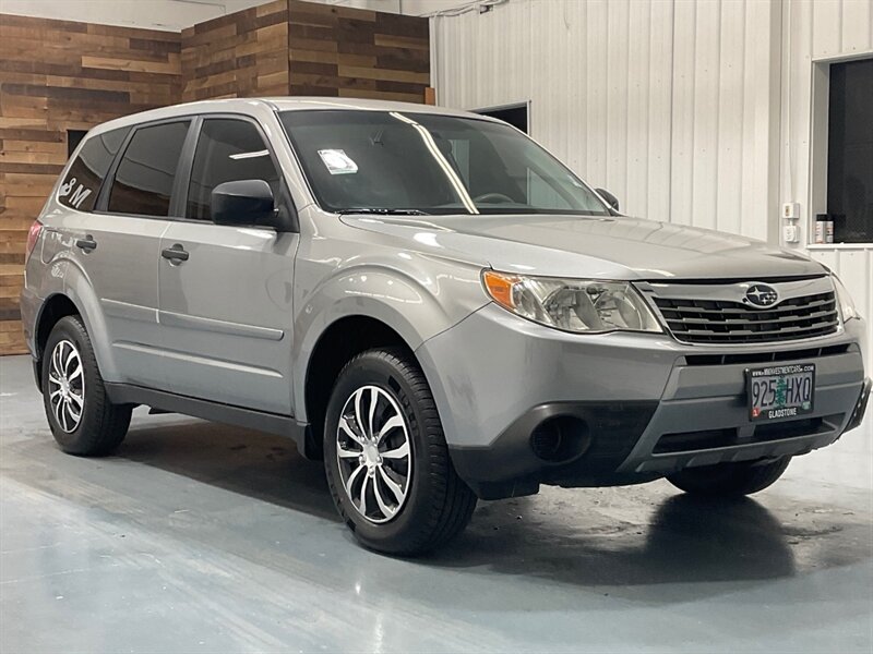 2010 Subaru Forester 2.5X Sport Utility AWD / 5-SPEED MANUAL / LOCAL   - Photo 2 - Gladstone, OR 97027