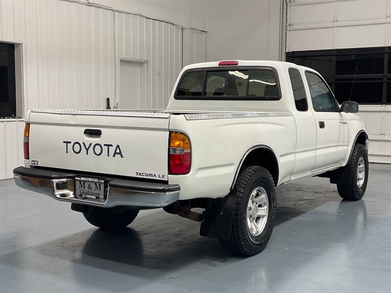 1997 Toyota Tacoma V6 Extra Cab 4X4 / 3.4L V6 / FRESH TIMING BELT SER  / ZERO RUST - Photo 7 - Gladstone, OR 97027