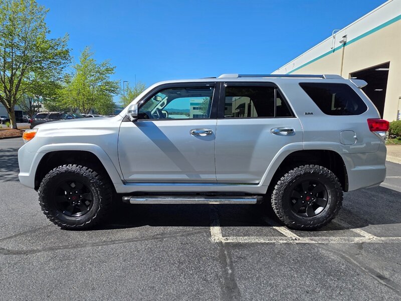 2011 Toyota 4Runner 4X4 / V6 / 7-SEATS / sunroof / NEW TIRES & LIFT / 3RD SEAT / EXCELLENT HISTORY - Photo 3 - Portland, OR 97217