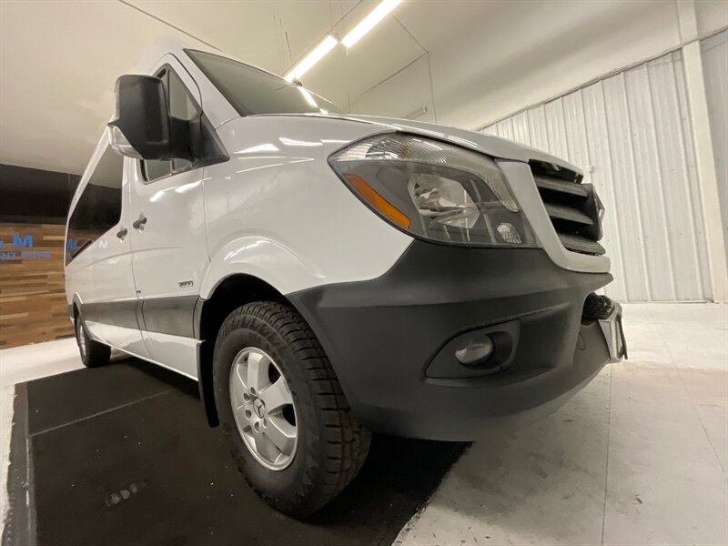 2014 Mercedes-Benz Sprinter 2500 Passenger 3.0L V6 DIESEL / High Roof 170 " WB  / 12-Passenger w. CARGO AREA / Navigation & Backup Camera / HIGHROOF & 170 " WB / BRAND NEW TIRES - Photo 10 - Gladstone, OR 97027