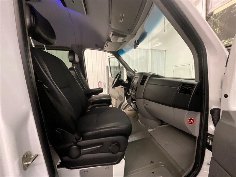 2014 Mercedes-Benz Sprinter 2500 Passenger 3.0L V6 DIESEL / High Roof 170 " WB  / 12-Passenger w. CARGO AREA / Navigation & Backup Camera / HIGHROOF & 170 " WB / BRAND NEW TIRES - Photo 16 - Gladstone, OR 97027