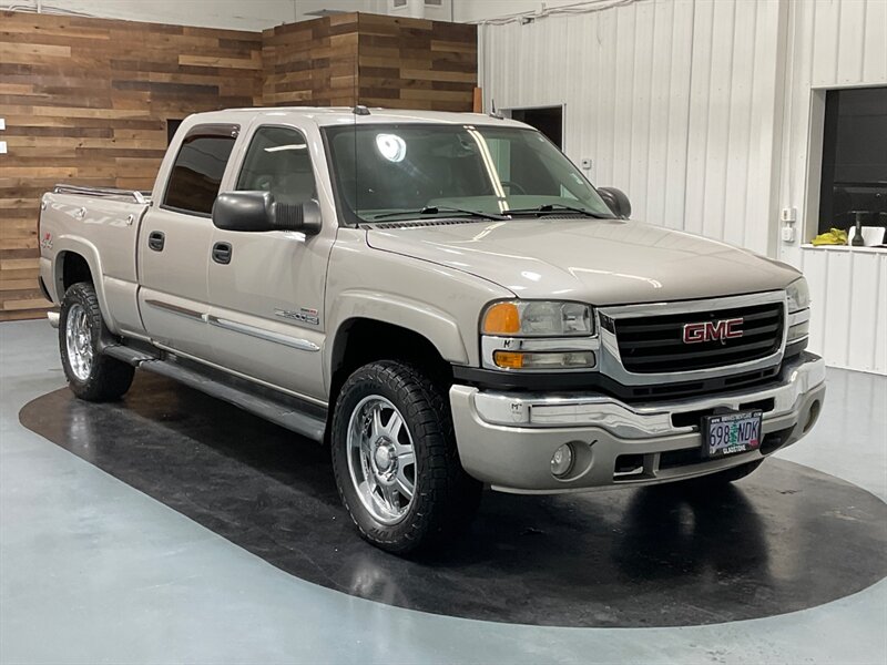 2005 GMC Sierra 2500 SLT Crew Cab 4X4/ 6.6L DURAMAX DIESEL /LOCAL TRUCK  / ZERO RUST - Photo 2 - Gladstone, OR 97027