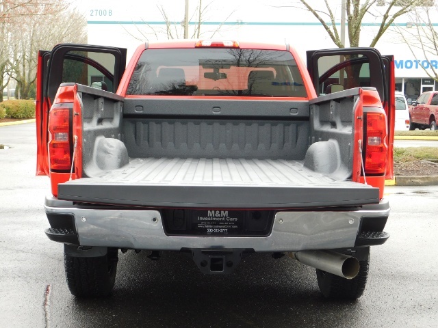 2015 Chevrolet Silverado 2500 LT Z71 / 4X4 / 6.6 L DURAMAX DIESEL / Leather   - Photo 19 - Portland, OR 97217