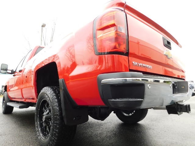 2015 Chevrolet Silverado 2500 LT Z71 / 4X4 / 6.6 L DURAMAX DIESEL / Leather   - Photo 42 - Portland, OR 97217