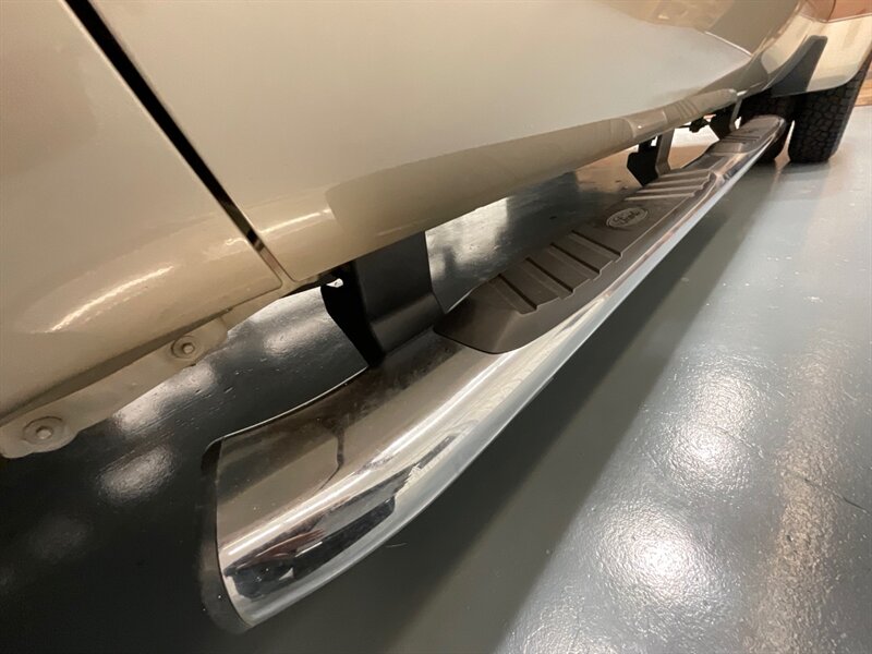 2011 Ford F-350 Lariat Crew Cab 4X4/ 6.7L DIESEL / DUALLY /1-OWNER / BRAND NEW SET OF TIRES / Leather Seats / Navigation & Backup Camera / ZERO RUST - Photo 46 - Gladstone, OR 97027