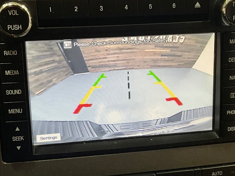 2011 Ford F-350 Lariat Crew Cab 4X4/ 6.7L DIESEL / DUALLY /1-OWNER / BRAND NEW SET OF TIRES / Leather Seats / Navigation & Backup Camera / ZERO RUST - Photo 18 - Gladstone, OR 97027