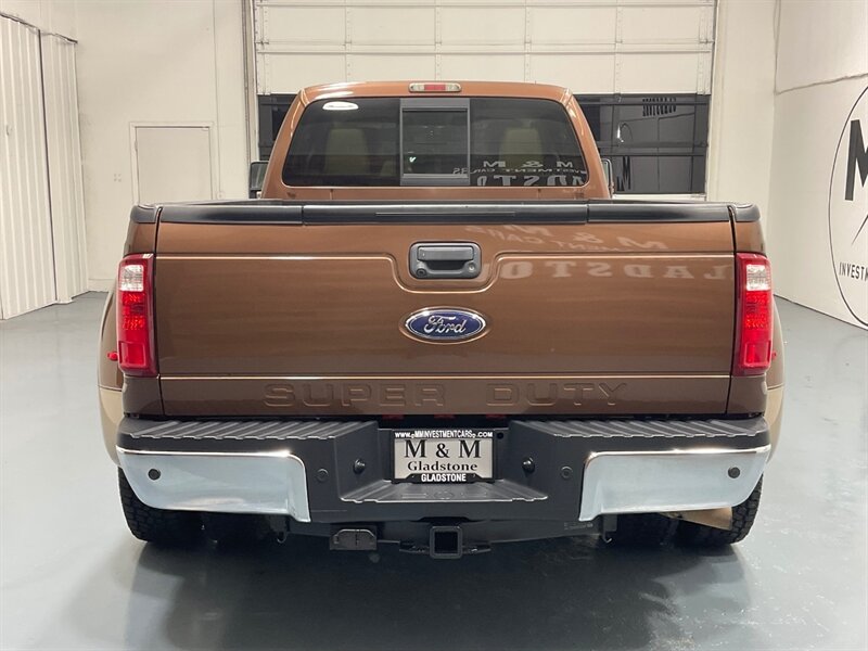 2011 Ford F-350 Lariat Crew Cab 4X4/ 6.7L DIESEL / DUALLY /1-OWNER / BRAND NEW SET OF TIRES / Leather Seats / Navigation & Backup Camera / ZERO RUST - Photo 6 - Gladstone, OR 97027