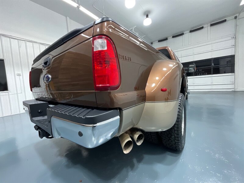 2011 Ford F-350 Lariat Crew Cab 4X4/ 6.7L DIESEL / DUALLY /1-OWNER / BRAND NEW SET OF TIRES / Leather Seats / Navigation & Backup Camera / ZERO RUST - Photo 54 - Gladstone, OR 97027