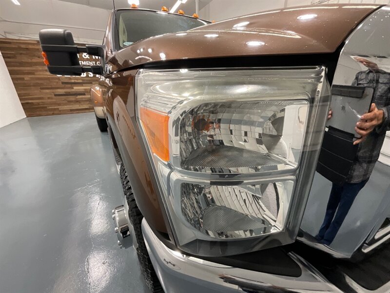 2011 Ford F-350 Lariat Crew Cab 4X4/ 6.7L DIESEL / DUALLY /1-OWNER / BRAND NEW SET OF TIRES / Leather Seats / Navigation & Backup Camera / ZERO RUST - Photo 27 - Gladstone, OR 97027