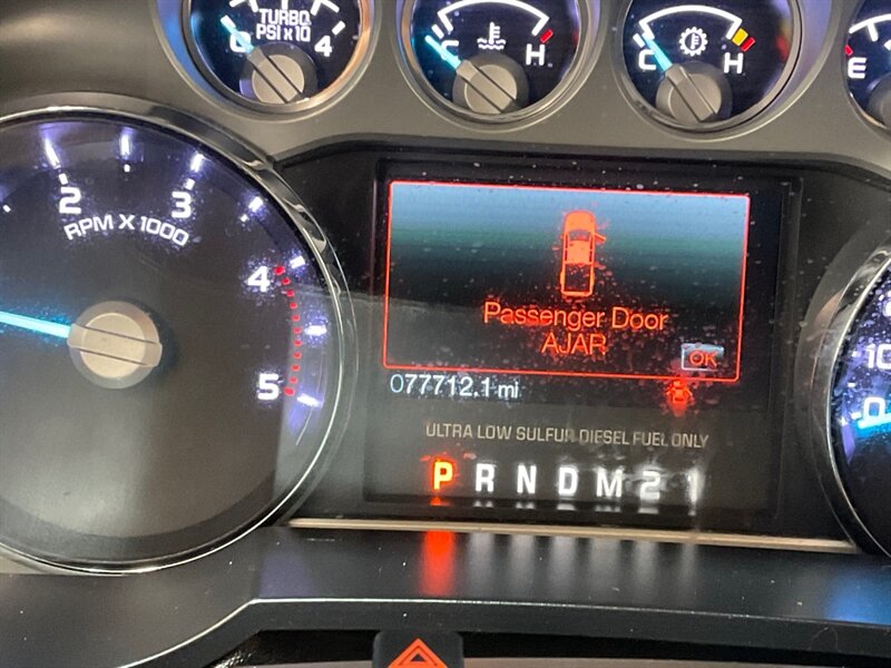 2011 Ford F-350 Lariat Crew Cab 4X4/ 6.7L DIESEL / DUALLY /1-OWNER / BRAND NEW SET OF TIRES / Leather Seats / Navigation & Backup Camera / ZERO RUST - Photo 52 - Gladstone, OR 97027