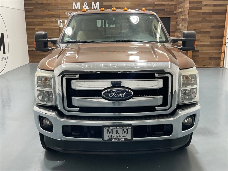 2011 Ford F-350 Lariat Crew Cab 4X4/ 6.7L DIESEL / DUALLY /1-OWNER / BRAND NEW SET OF TIRES / Leather Seats / Navigation & Backup Camera / ZERO RUST - Photo 5 - Gladstone, OR 97027