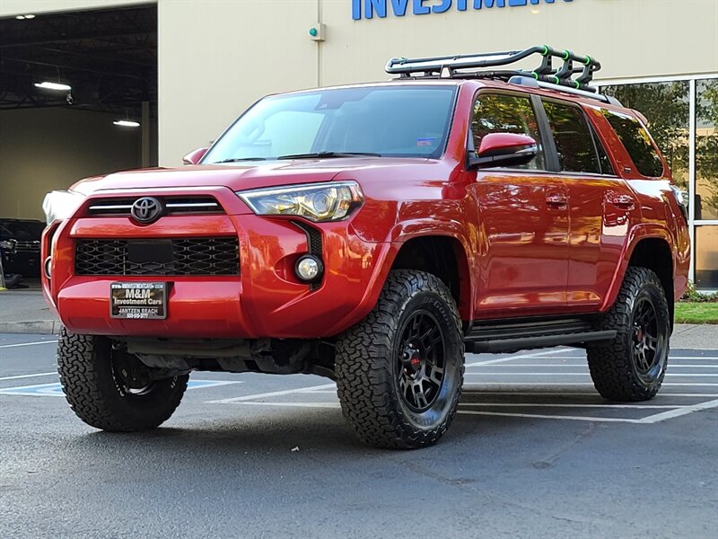 2020 Toyota 4Runner SR5 Premium 4X4 / LEATHER / 3RD SEAT / LIFTED  / NEW TRD WHEELS & TIRES / SUN ROOF / FACTORY WARRANTY - Photo 59 - Portland, OR 97217