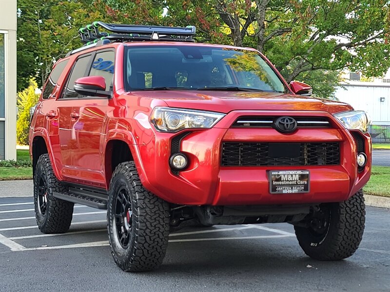 2020 Toyota 4Runner SR5 Premium 4X4 / LEATHER / 3RD SEAT / LIFTED  / NEW TRD WHEELS & TIRES / SUN ROOF / FACTORY WARRANTY - Photo 64 - Portland, OR 97217