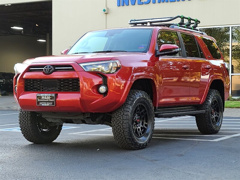 2020 Toyota 4Runner SR5 Premium 4X4 / LEATHER / 3RD SEAT / LIFTED  / NEW TRD WHEELS & TIRES / SUN ROOF / FACTORY WARRANTY - Photo 63 - Portland, OR 97217