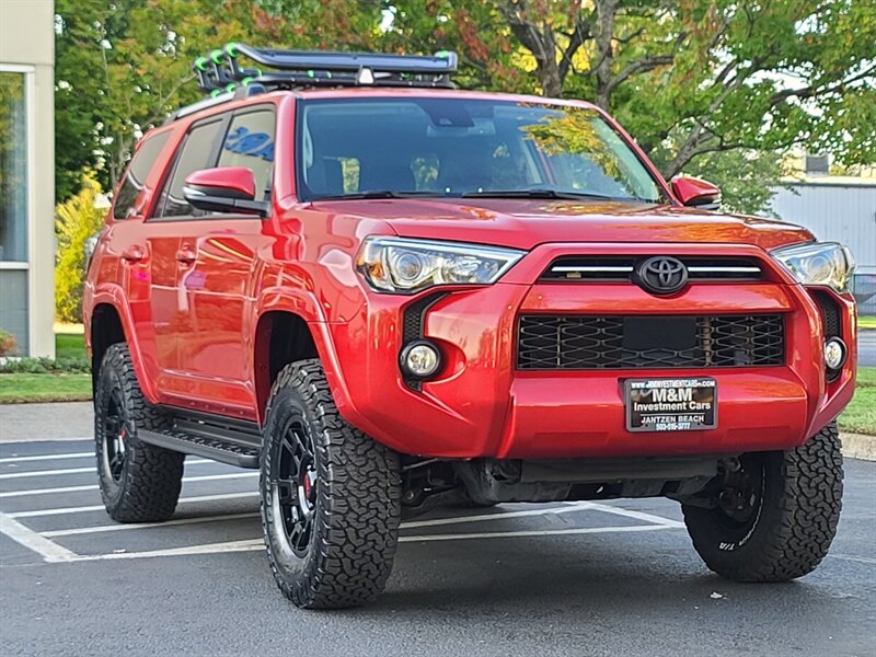 2020 Toyota 4Runner SR5 Premium 4X4 / LEATHER / 3RD SEAT / LIFTED  / NEW TRD WHEELS & TIRES / SUN ROOF / FACTORY WARRANTY - Photo 60 - Portland, OR 97217