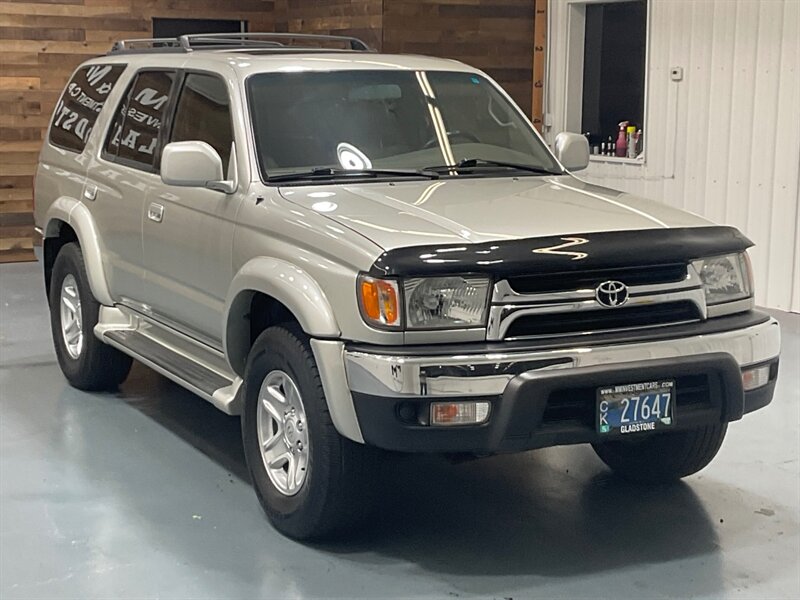 2002 Toyota 4Runner SR5 4X4 /3.4L V6 / Leather /Sunroof/1-OWNER  /TIMING BELT SERVICE ALREADY DONE / ZERO RUST - Photo 2 - Gladstone, OR 97027