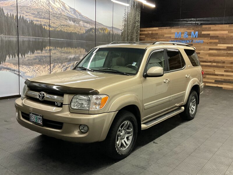 2005 Toyota Sequoia Limited Sport Utility 4X4 / Navi / 3RD ROW / CLEAN  FRESH TIMING BELT/ WATER PUMP SERVICE / Leather & Heated Seats / Navigation / CLEAN CLEAN - Photo 1 - Gladstone, OR 97027