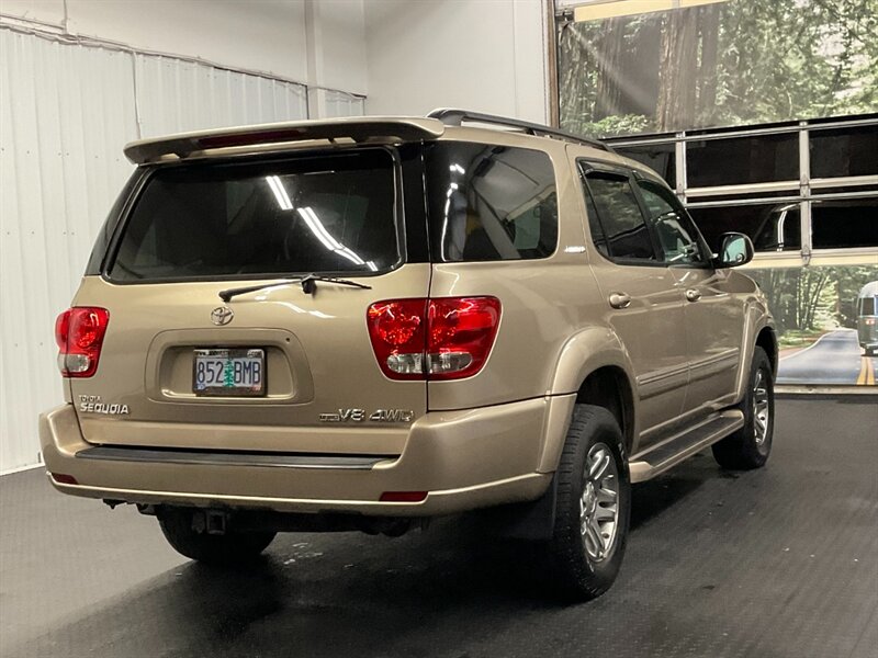 2005 Toyota Sequoia Limited Sport Utility 4X4 / Navi / 3RD ROW / CLEAN  FRESH TIMING BELT/ WATER PUMP SERVICE / Leather & Heated Seats / Navigation / CLEAN CLEAN - Photo 8 - Gladstone, OR 97027