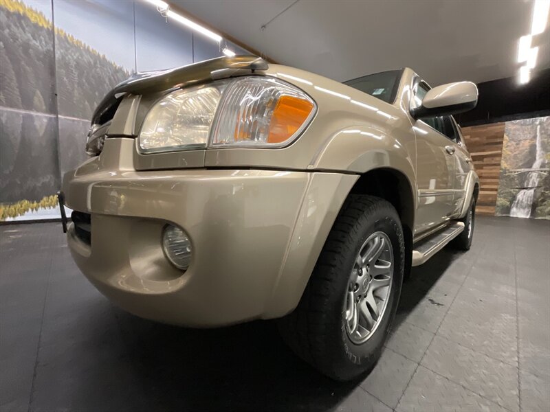 2005 Toyota Sequoia Limited Sport Utility 4X4 / Navi / 3RD ROW / CLEAN  FRESH TIMING BELT/ WATER PUMP SERVICE / Leather & Heated Seats / Navigation / CLEAN CLEAN - Photo 9 - Gladstone, OR 97027