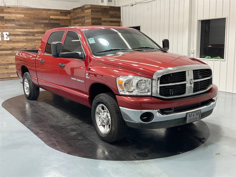 2006 Dodge Ram 3500 SLT MEGA CAB 2WD / 5.9L DIESEL / 6-SPEED MANUAL  / RUST FREE TRUCK / 5.9L CUMMINS DIESEL / 6-SPEED MAUAL / 109,000 MILES - Photo 2 - Gladstone, OR 97027