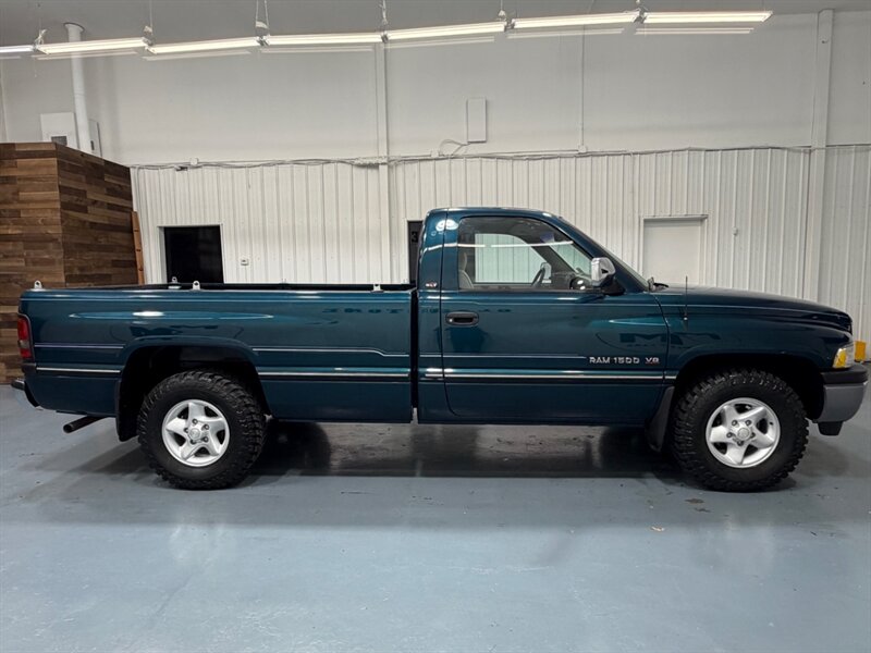 1996 Dodge Ram 1500 Laramie SLT Regular Cab 5.2L V8 /ONLY 46,000 MILES /LONG BED / ZERO RUST - Photo 4 - Gladstone, OR 97027