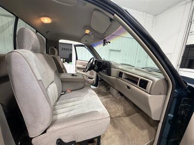 1996 Dodge Ram 1500 Laramie SLT Regular Cab 5.2L V8 /ONLY 46,000 MILES /LONG BED / ZERO RUST - Photo 13 - Gladstone, OR 97027