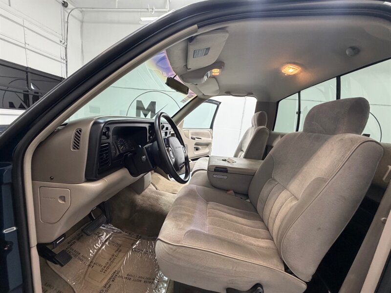 1996 Dodge Ram 1500 Laramie SLT Regular Cab 5.2L V8 /ONLY 46,000 MILES /LONG BED / ZERO RUST - Photo 12 - Gladstone, OR 97027