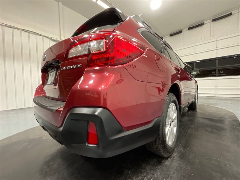 2019 Subaru Outback 2.5i Premium / 1-OWNER/Heated Seats/ 29,000 MILES   - Photo 50 - Gladstone, OR 97027