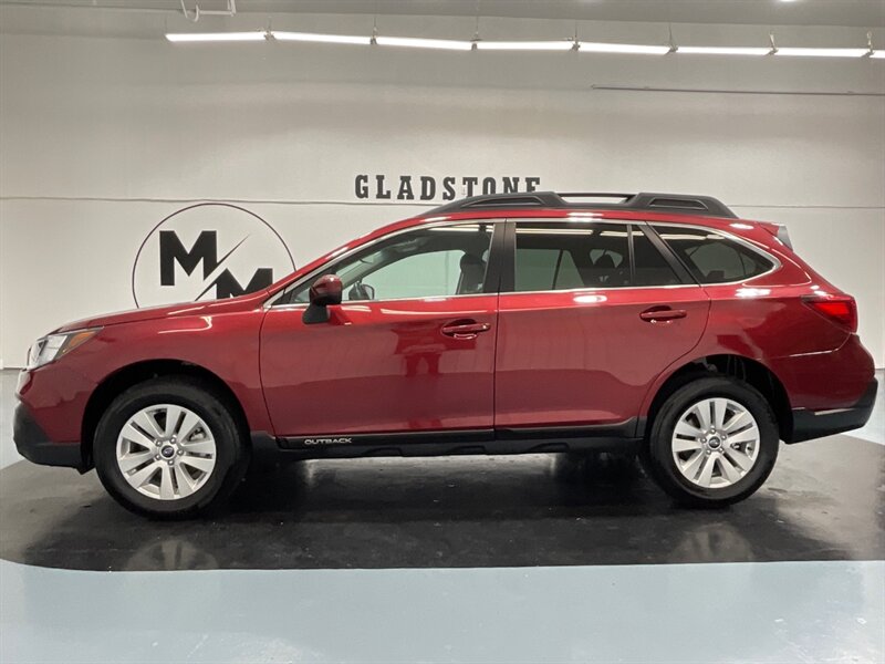 2019 Subaru Outback 2.5i Premium / 1-OWNER/Heated Seats/ 29,000 MILES   - Photo 3 - Gladstone, OR 97027