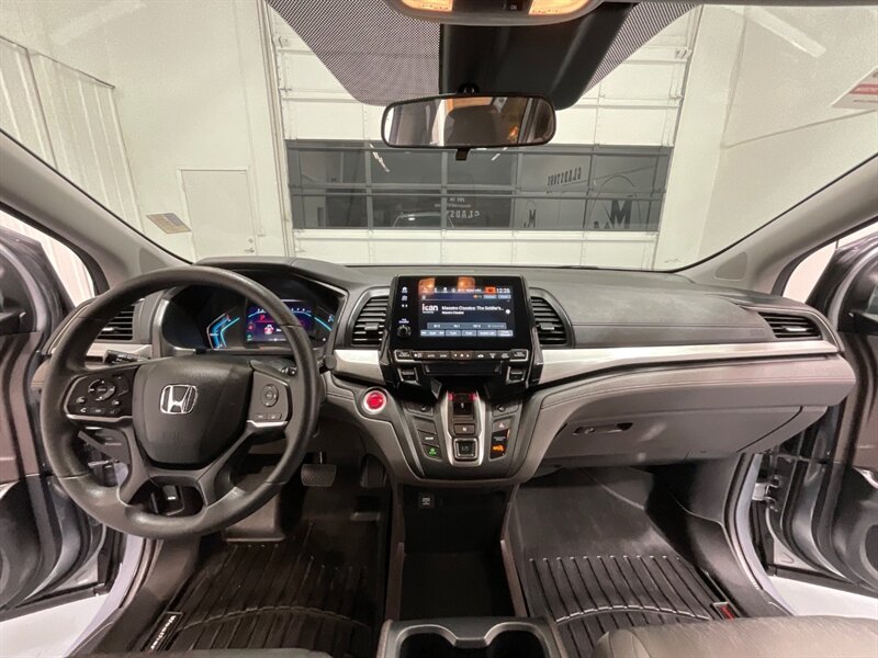 2018 Honda Odyssey EX Minivan / 8-Passenger / Heated seats / Camera  / Blind Spot / Adaptive Cruise / Power Sliding Doors - Photo 43 - Gladstone, OR 97027